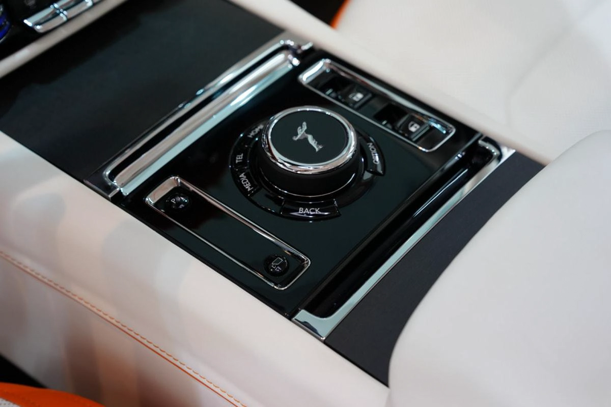 Rolls-Royce Spectre 2024-1-1