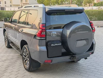 Pristine Toyota Prado VXR 2022 | GCC Specs | Full Option-13