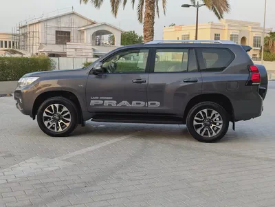 Pristine Toyota Prado VXR 2022 | GCC Specs | Full Option-16