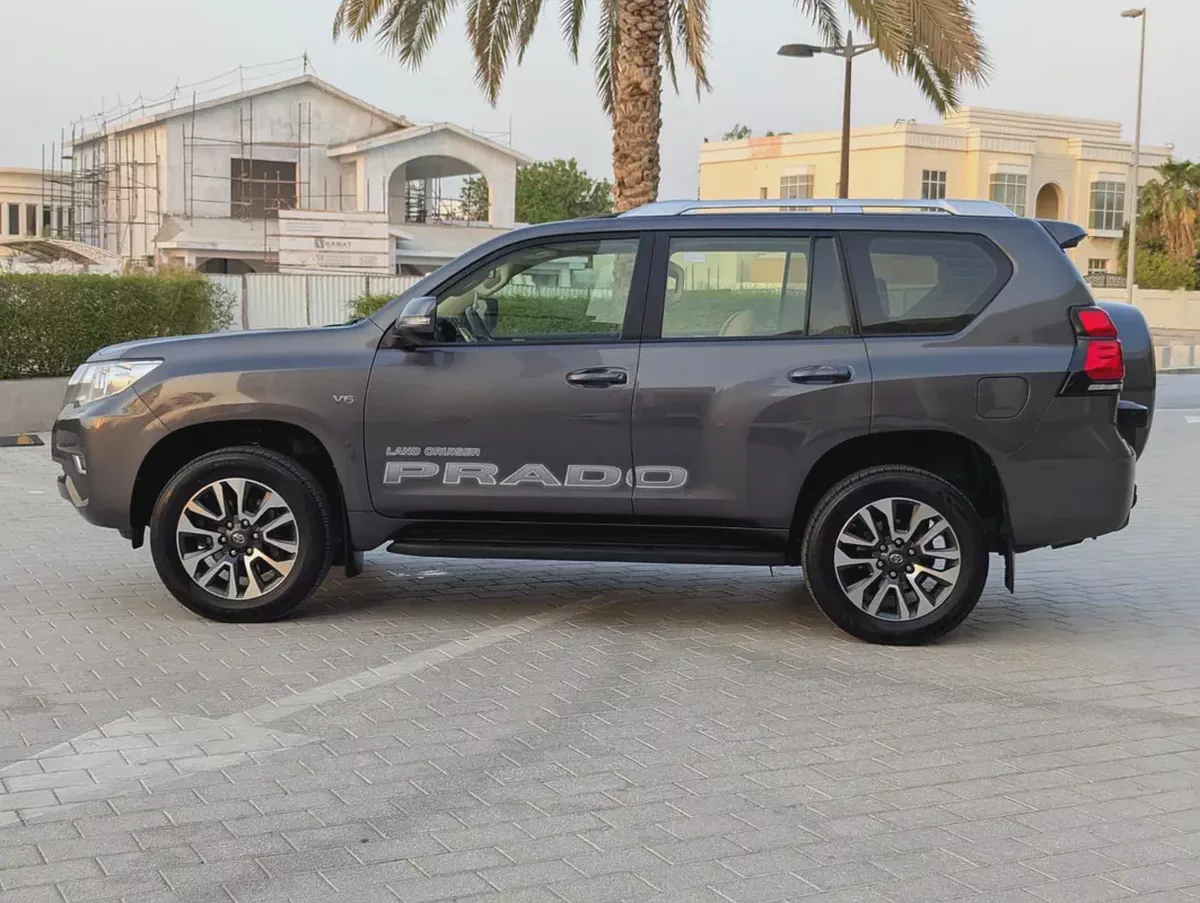Pristine Toyota Prado VXR 2022 | GCC Specs | Full Option-15-15