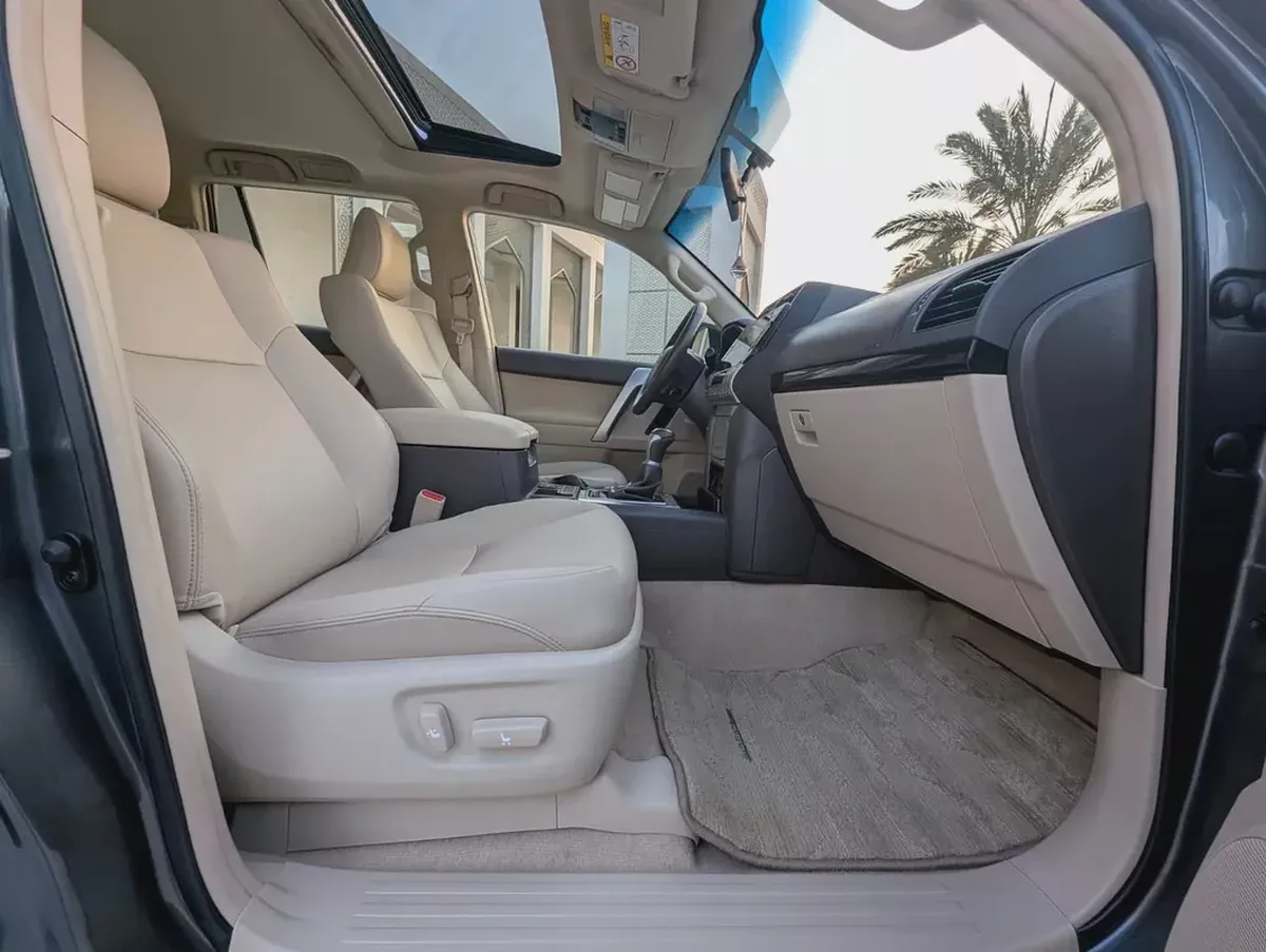 Pristine Toyota Prado VXR 2022 | GCC Specs | Full Option-5-5
