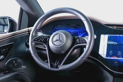 Mercedes Benz EQS 450 PLUS-GCC-Gragash Warranty-High Specifications-Night Package-22Inch AMG Rims-7