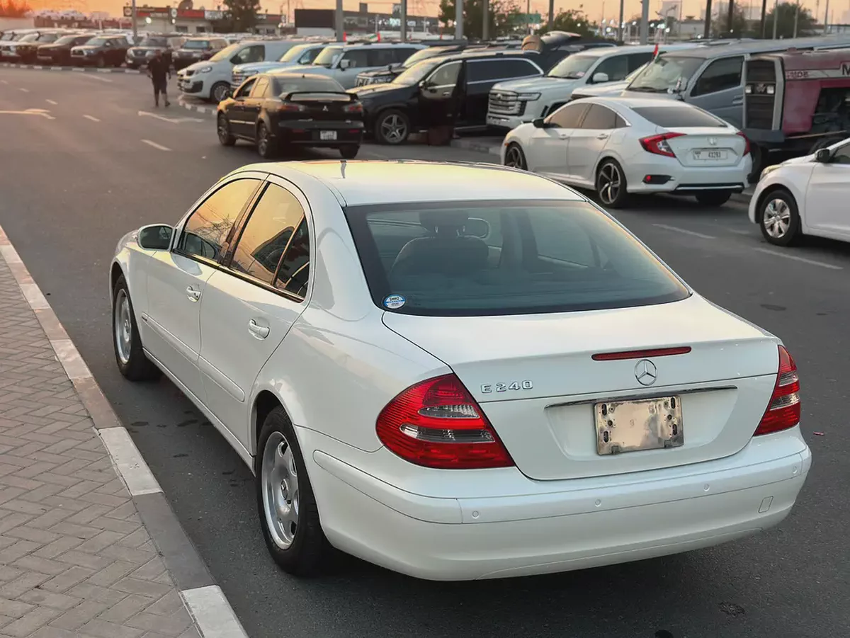 M BENZ E240 JAPAN IMPORTED 2005 SUNROOF PARKING CENSOR-7-7