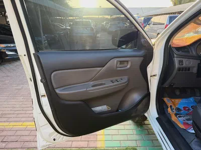 Mitsubishi L200 2016 4X4 GCC Specs-9