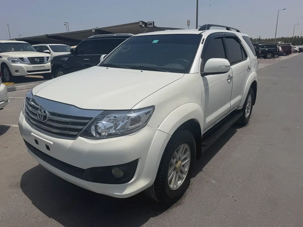 Toyota Fortuner 2013 GXR GCC Specs