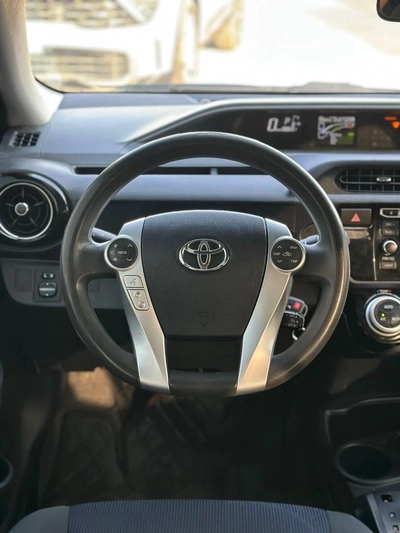 Toyota Prius+ Hybrid C Two-16