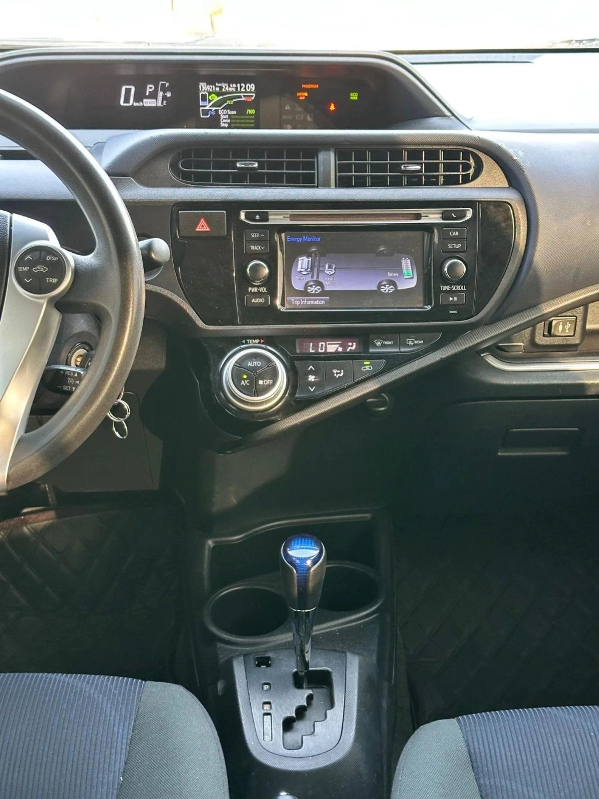 Toyota Prius+ Hybrid C Two-7-7