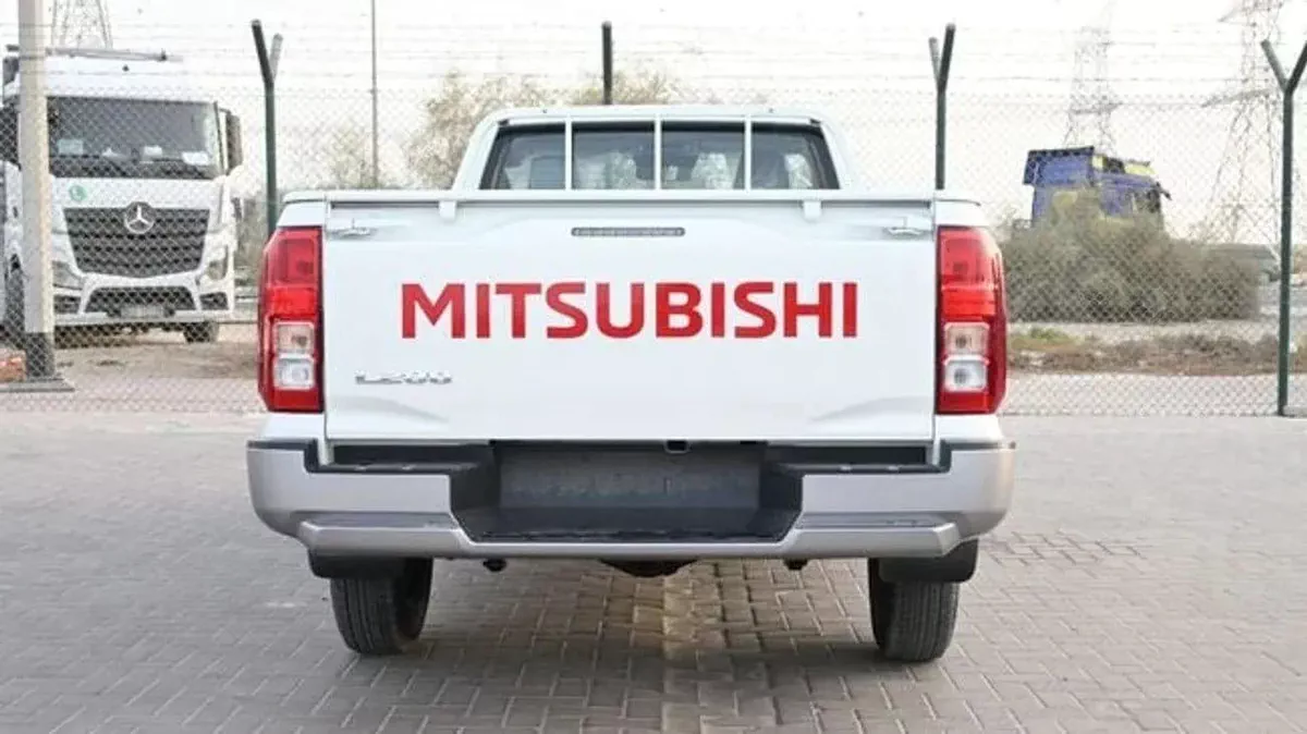 Mitsubishi L200 GL L200 SC MT 2.4 Diesel 2026-6-0