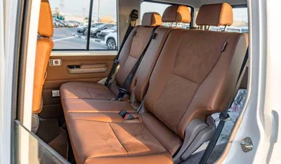 Toyota Land Cruiser 70 LC76 LX LX LC 76 2.8 DIESEL  AT-14