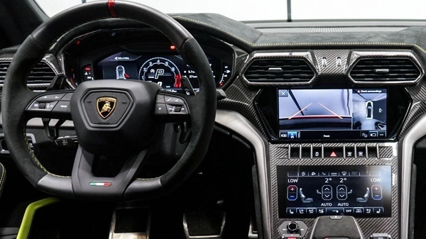 Lamborghini Urus 4.0T V8 Performante