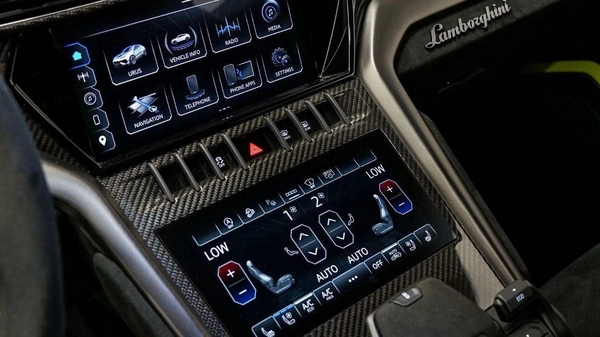 Lamborghini Urus 4.0T V8 Performante