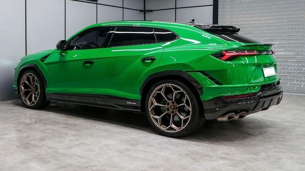 Lamborghini Urus 4.0T V8 Performante