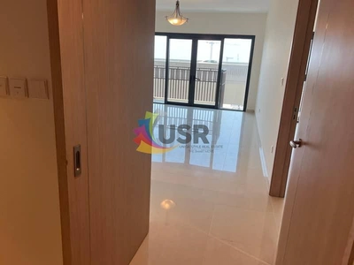 SPACIOUS 1BR W/ LAUNDRY ROOM AND SEAVIEW FOR FAMILY 95K-4