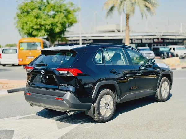 Toyota RAV4 2.5L Hybrid 2025 GCC 0 KM