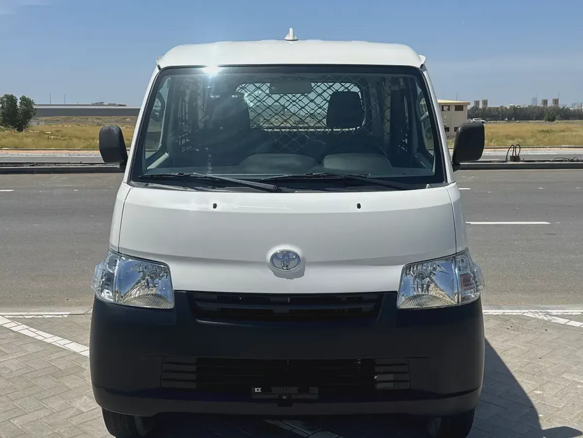 Toyota Lite Ace 2024 (1.5L Full Automatic) Van petrol,-5-5