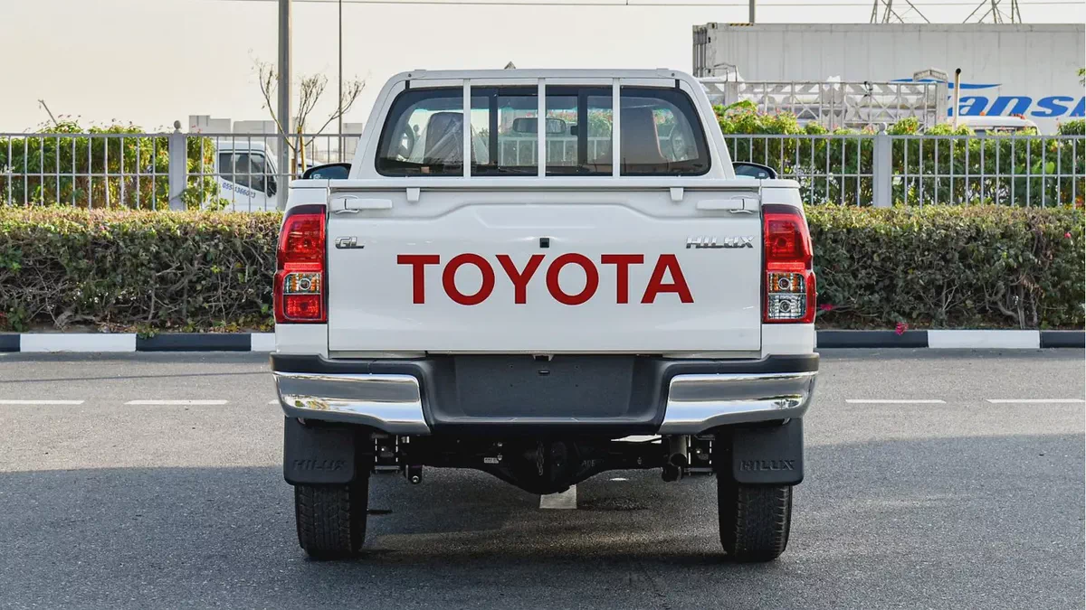 Toyota Hilux Single Cab GL 2026 GCC Specs-6-6