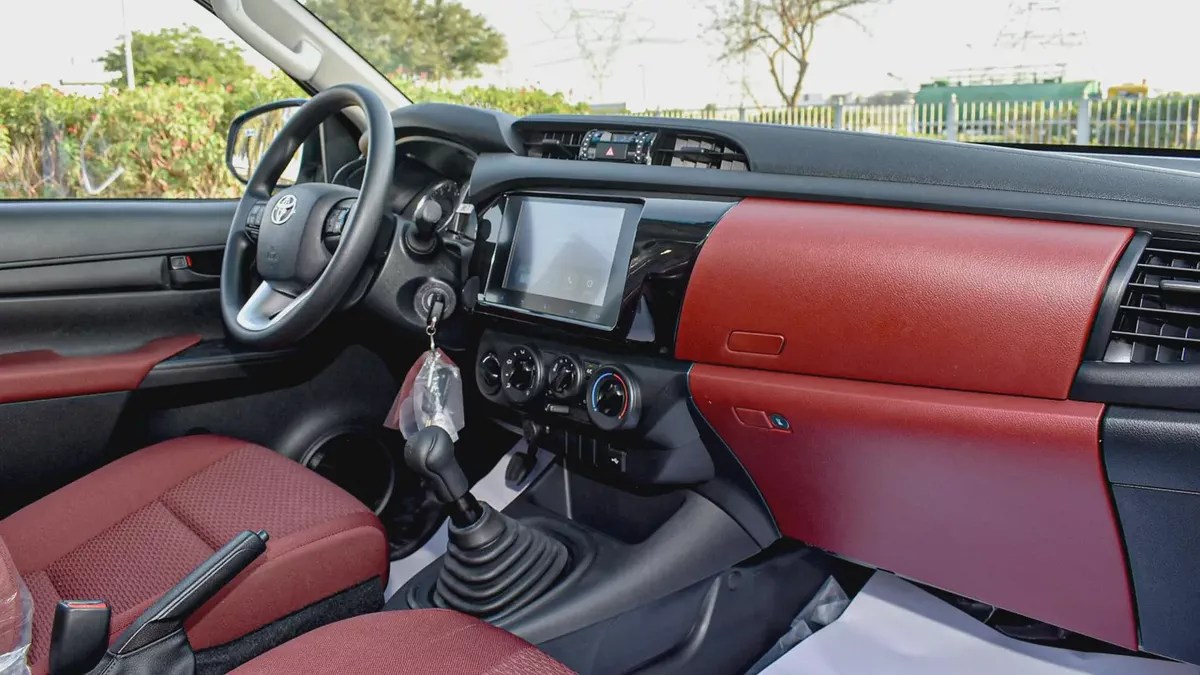Toyota Hilux Single Cab GL 2026 GCC Specs-7-7