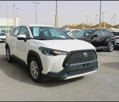 Toyota Corolla Cross GLI 2024 GCC Specs-3