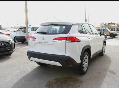Toyota Corolla Cross GLI 2024 GCC Specs-4