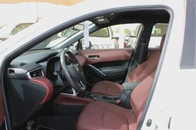 Toyota Corolla Cross GLI 2024 GCC Specs-6