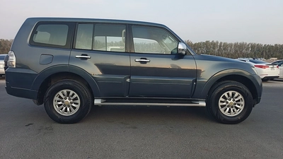 Reliable Mitsubishi Pajero 2010 | GCC Specs | Well Maintained-4