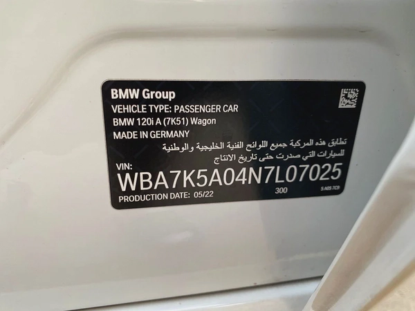 2022 model || BMW WARRANTY TILL END OF 2027 || ORIGINAL PAINT || CAR PLAY || FULL AGENCY SERVICE