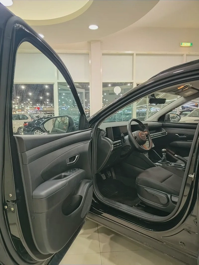 Hyundai Tcuson manual gear 2024-5