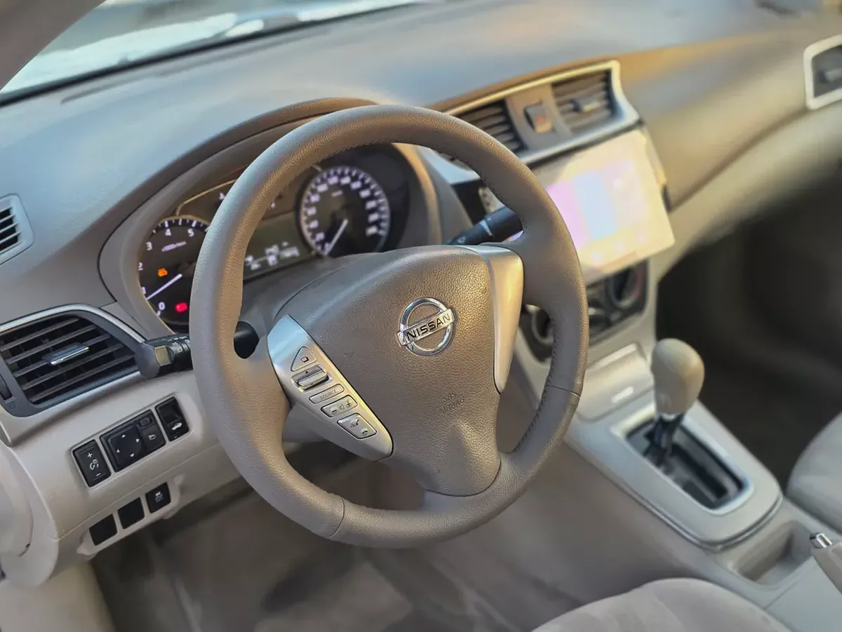 2018 Nissan Sentra SV - GCC Specs - Excellent Condition-10-10