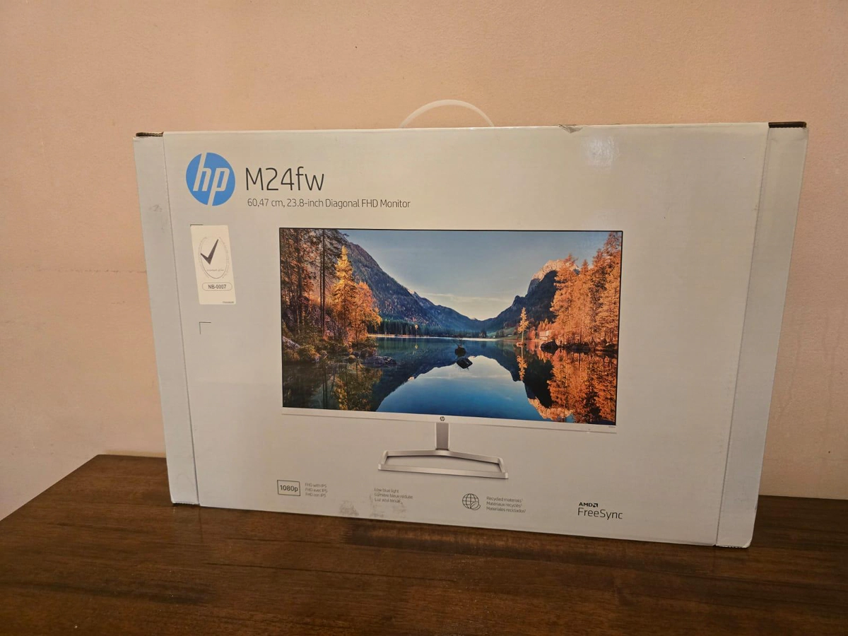 HP M24fw Full HD 23.8 IPS LCD Monitor with AMD FreeSync 2021 Model - Silver White-4-4