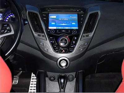 HYUNDAI | VELOSTER | GLS | 1.6L |2016 |GCC | EXCELLENT CONDITION-8