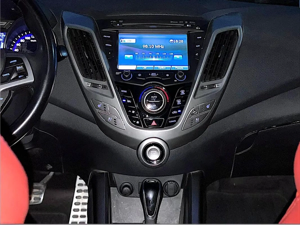 HYUNDAI | VELOSTER | GLS | 1.6L |2016 |GCC | EXCELLENT CONDITION