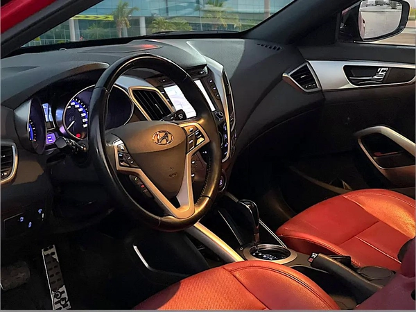 HYUNDAI | VELOSTER | GLS | 1.6L |2016 |GCC | EXCELLENT CONDITION