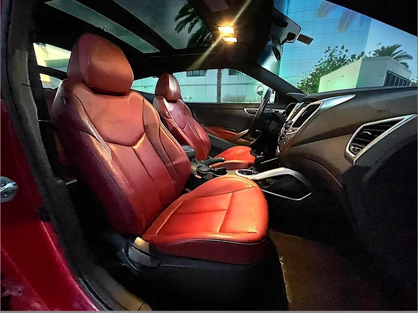 HYUNDAI | VELOSTER | GLS | 1.6L |2016 |GCC | EXCELLENT CONDITION