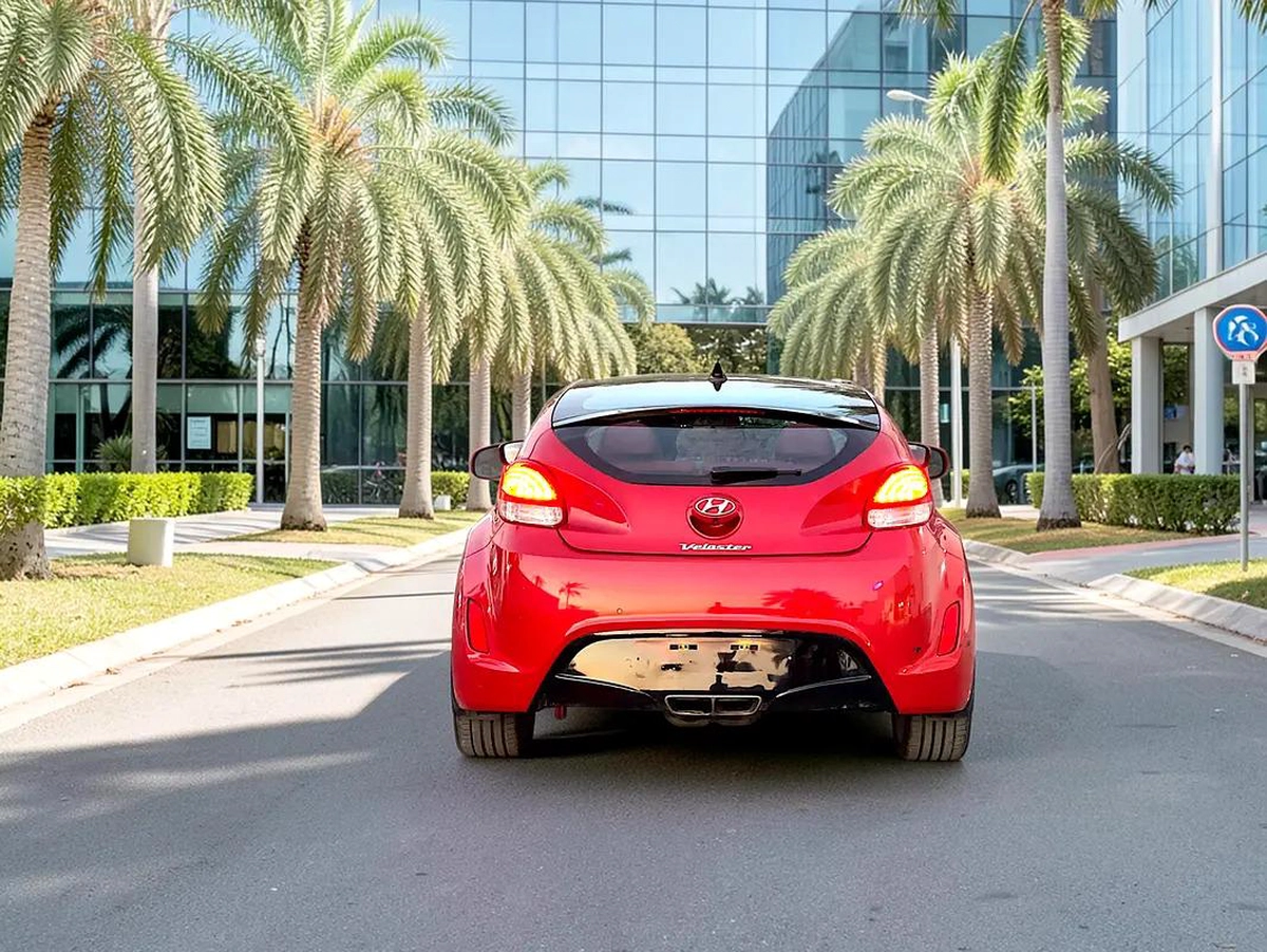 HYUNDAI | VELOSTER | GLS | 1.6L |2016 |GCC | EXCELLENT CONDITION-11-11