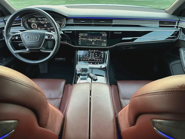 (2021) AUDI A8 //QUATTRO// GCC FULL OPTION -ORIGINAL PAINT-