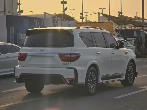 نيسان باترول 2018 مواصفات خليجية LE محول نسمو بحالة جيدة