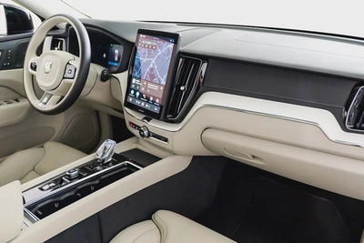 AED 3,832 / 60 months | 0% DP | 2026 Volvo XC60 B5 Ultra Dark / Full Service History / Volvo Warrant-10