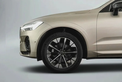 AED 3,832 / 60 months | 0% DP | 2026 Volvo XC60 B5 Ultra Dark / Full Service History / Volvo Warrant-5