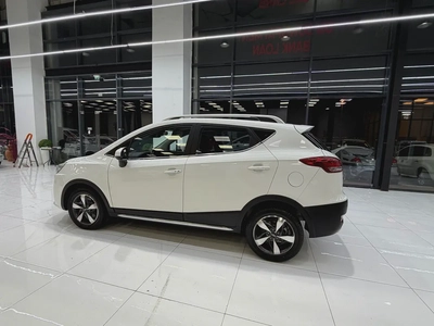 JAC JS3 Luxury 2023 GCC Specs - Low Mileage - original paint-4