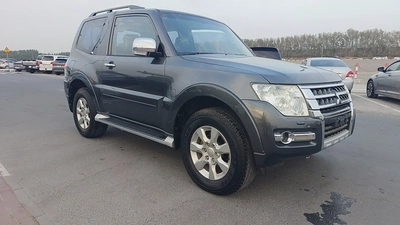 Mitsubishi Pajero Sport GLX 2016 GCC Specs-0