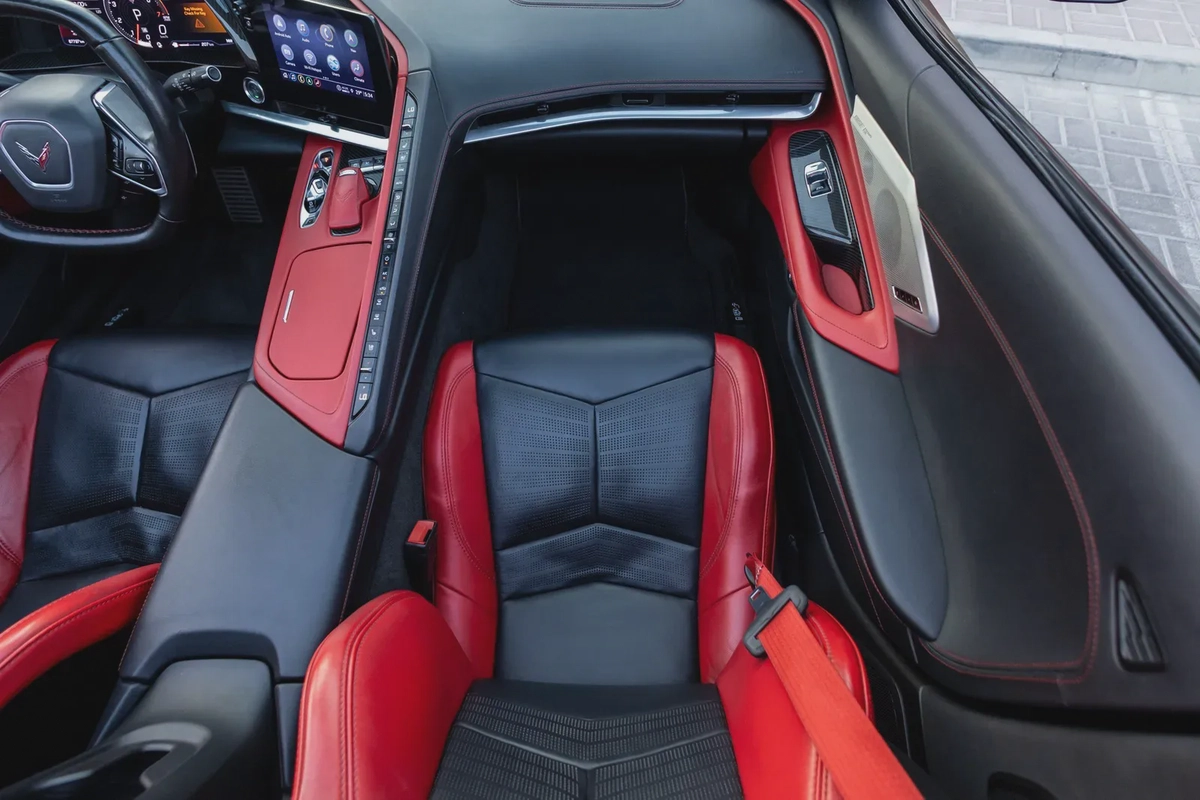 Chevrolet Corvette-22-22