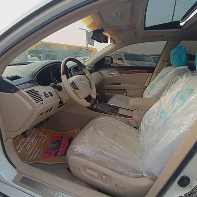 Toyota Avalon Limited 2011 | GCC Specs | Full Option-10