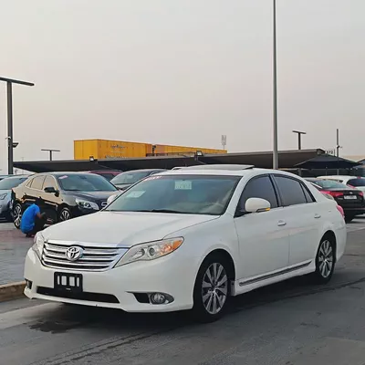 Toyota Avalon Limited 2011 | GCC Specs | Full Option-1