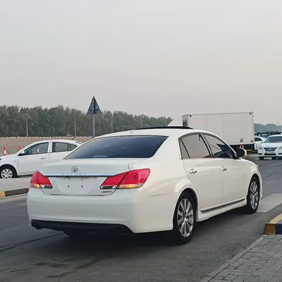 Toyota Avalon Limited 2011 | GCC Specs | Full Option-3