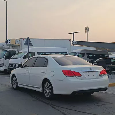 Toyota Avalon Limited 2011 | GCC Specs | Full Option-4