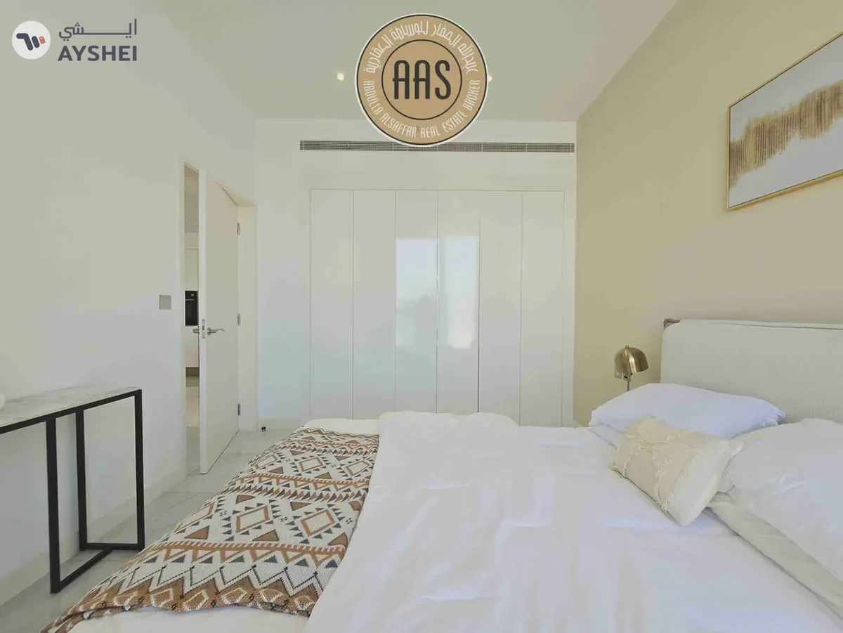 Modern Living Style, Lavish & Spacious 1BHK Fully Furnished, Prime Location. Canal View.-8-8