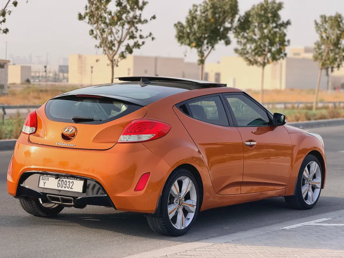 Hyundai Veloster Premium 2015 | GCC | Well Maintained-3-3