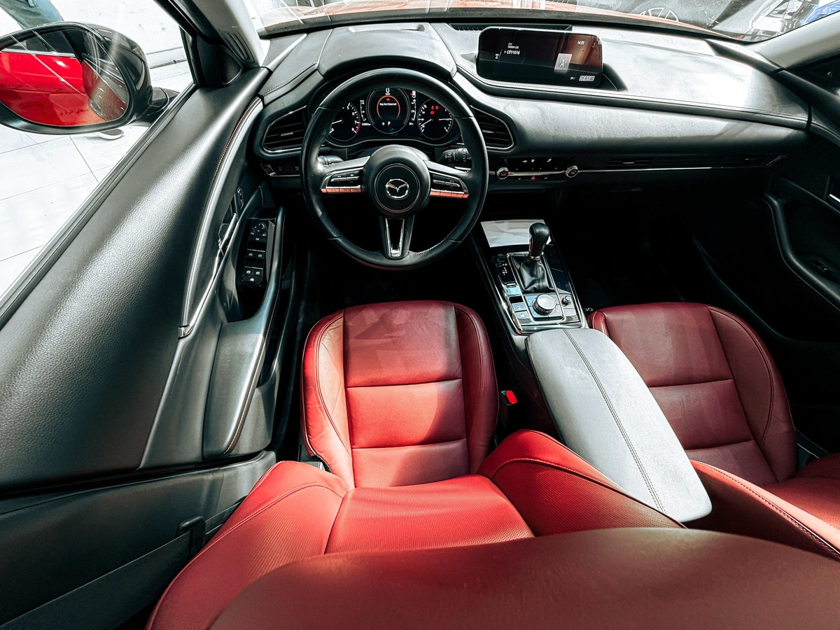 Massive Price Drop!!! // AED 1,090 // 20%DP// 2023 Mazda CX-30 2.0L V4-2-2
