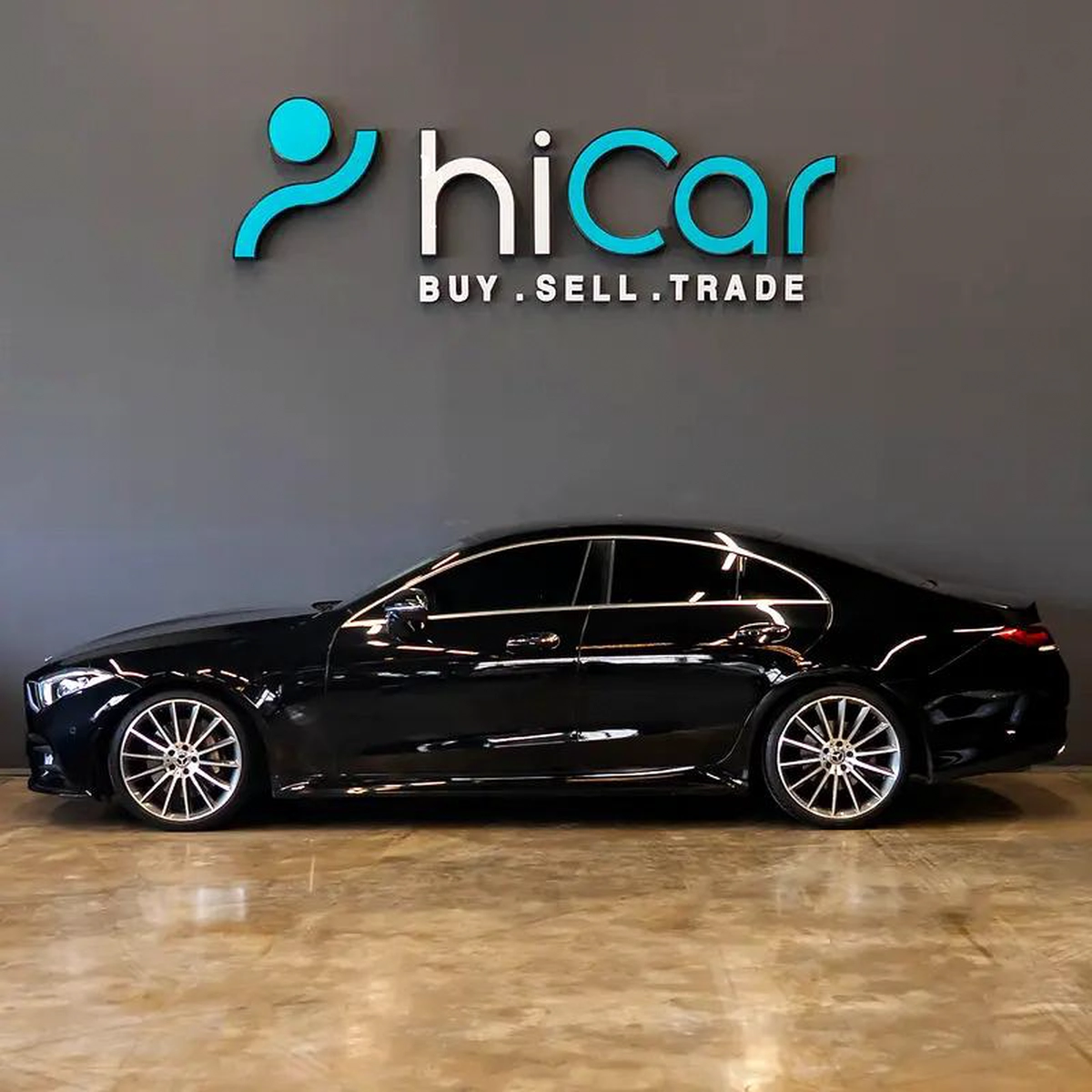 AED 2,107 P.M • 0% Downpayment • Mercedes-Benz CLS 350 Premium • 1 Year Warranty-8-8