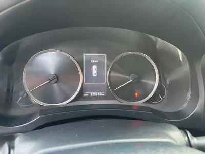 Lexus IS 250 - Premium Sedan - Clean Condition-10